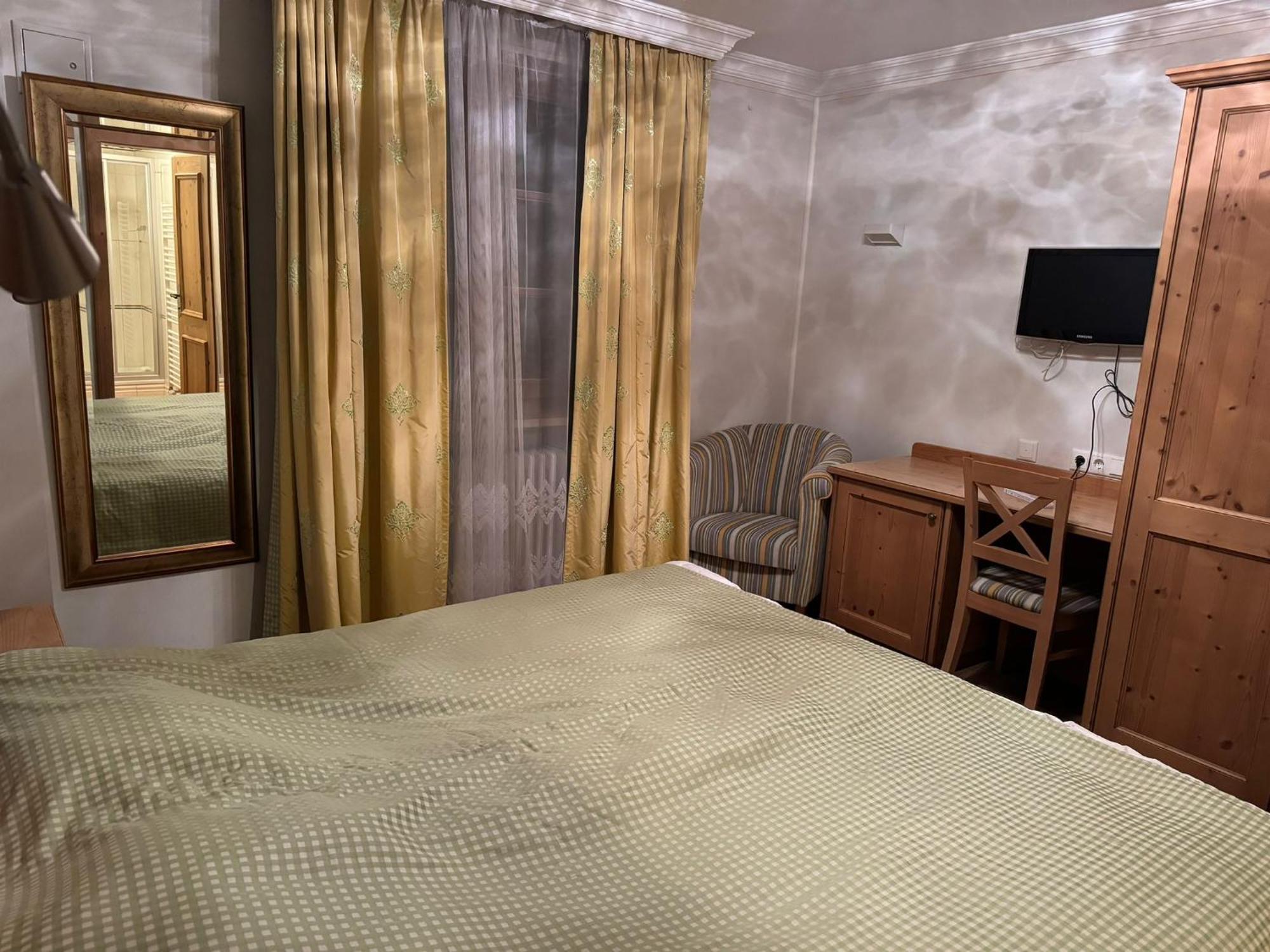 Eichen Schloessl Hotel Munich Luaran gambar